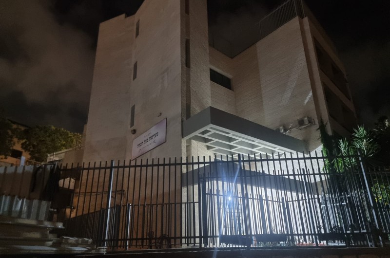 סערת תיכון חב