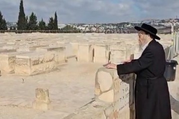 30 שנה לפטירתו: רב קהילת חב