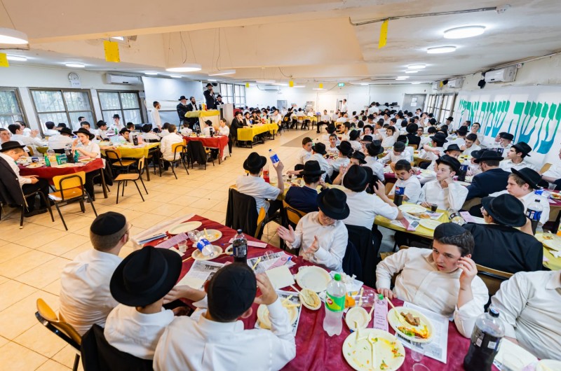 באנקעט חגיגי חתם את ימי ה