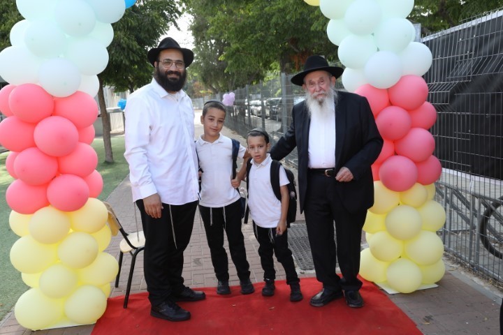 כך נפתחה שנת הלימודים בחיידר 'אהלי תורה' בכפר חב