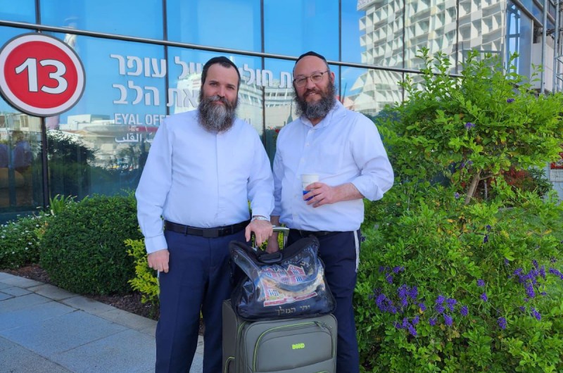 נס גלוי בקריות: שליח הרבי הרב פנחס פיזם שוחרר לביתו