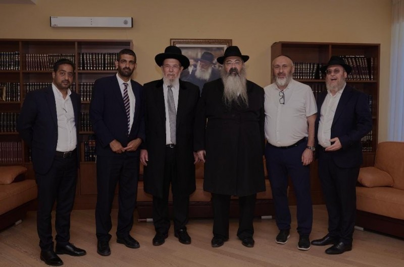  הרב הראשי לישראל בביקור חיזוק אצל השלוחים באוקראינה