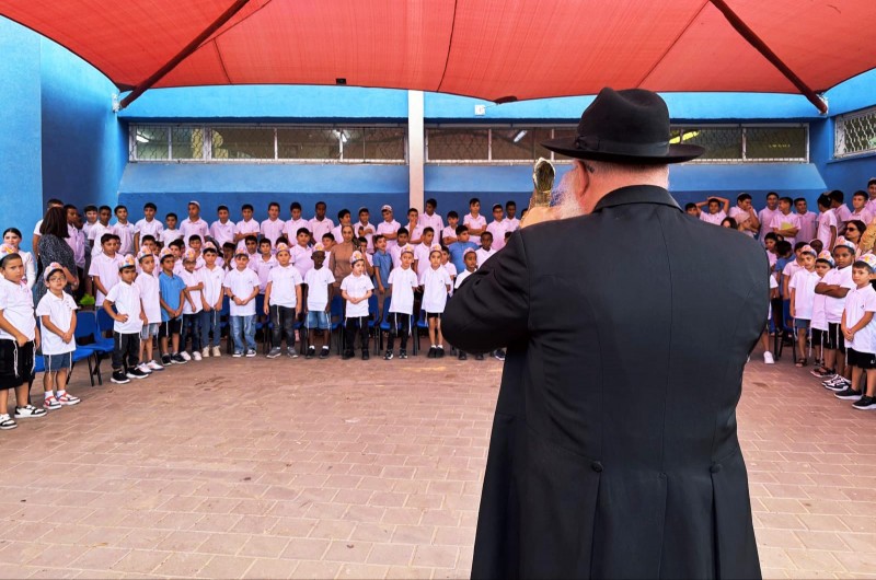 כך נפתחה שנת הלימודים בבתי הספר חב