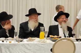 אוהל האירועים: חתונת קניז'בסקי ממוסקבה וגלבשטיין מכפר חב