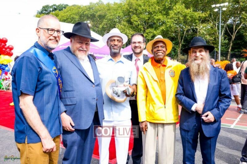 פועלים למען אלפי משפחות אנ