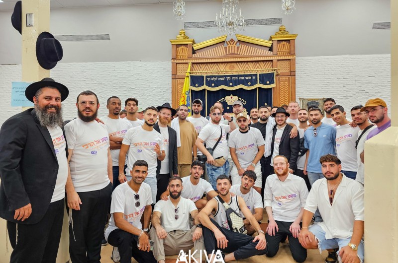 קבוצה של סטודנטים מ'חב