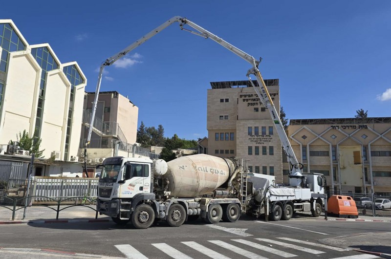 בישיבת תומכי תמימים במגדל העמק החלו בעבודות להרחבת חדר האוכל, בכדי לתת מענה לגידול המתמיד במספר התלמידים ולאפשר תנאים נוחים ומרווחים יותר בזמן הארוחות