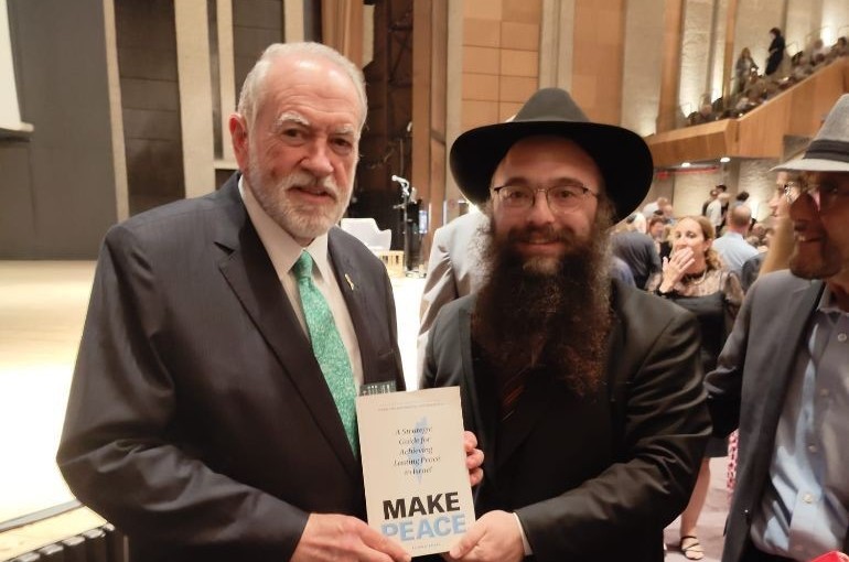 הרב ישראל גולדברג, שליח הרבי ומנהל בית חב