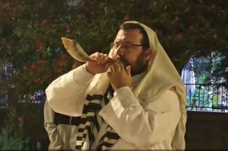 תועד ברגעי הסיום: הצלם החב