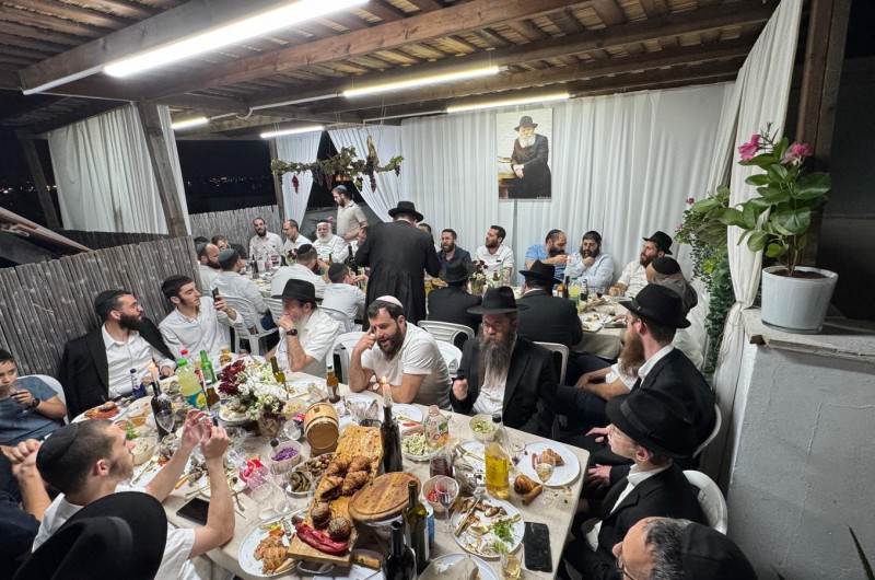 ההתוועדות השנתית בסוכת 'גבעת ליובאוויטש' בכפר חב