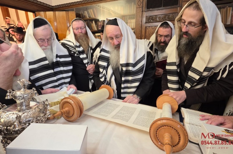 בקריאת התורה במניין בחדרו של הרבי: המשב