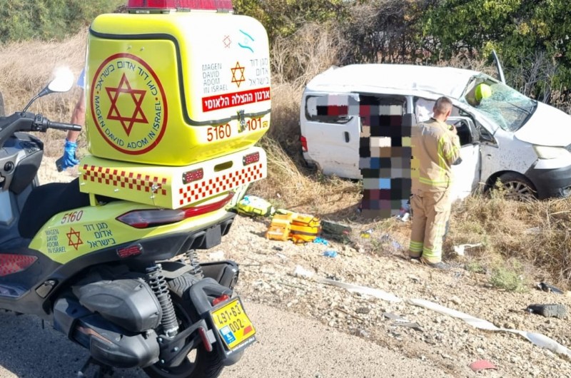 רכב התהפך ביציאה מכפר חב