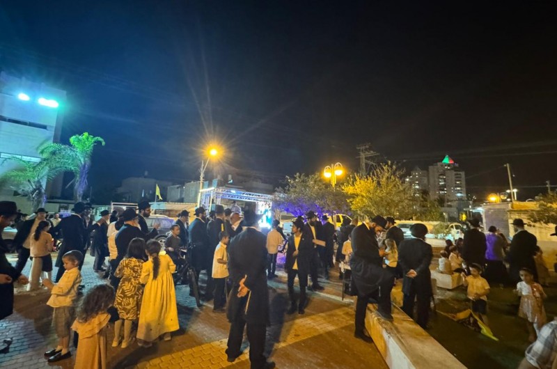 עתידים להתחדש: מתפללי בית חב