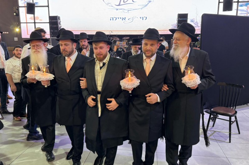 הלילה בקיבוץ חפץ חיים: חתונת סגל-אופנר