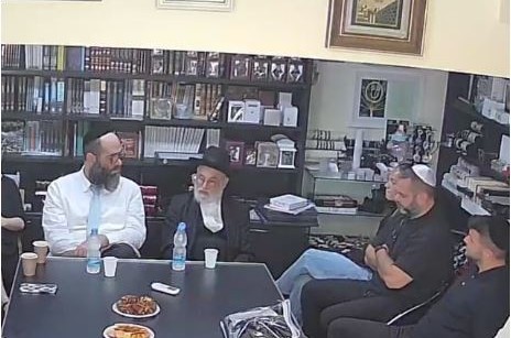 רבה של הולנד ביקר בקהילה היהודית בקפריסין