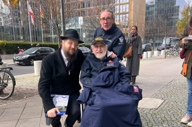 בר המצווה שלא התקיימה: המפגש המרגש עם ניצול השואה