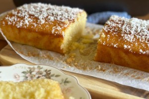 עוגת סולת וקוקוס רכה ועסיסית: את זה אתם חייבים מוכן בבית