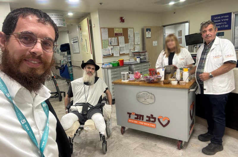 עם כל הלב: שליח הרבי בקמפוס - הרב לירז זעירא, שנפצע קשה במסגרת פעילות צה