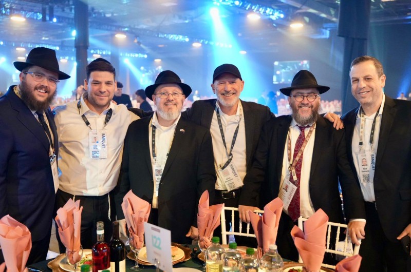 השלוחים באים: הצצה ראשונה לאולם בו נערך 'הבאנקעט' 