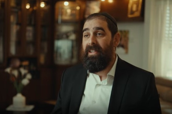 הסיפור המטלטל של זלמי פלדמן הגיבור, ששתי רגליו נקטעו | צפו