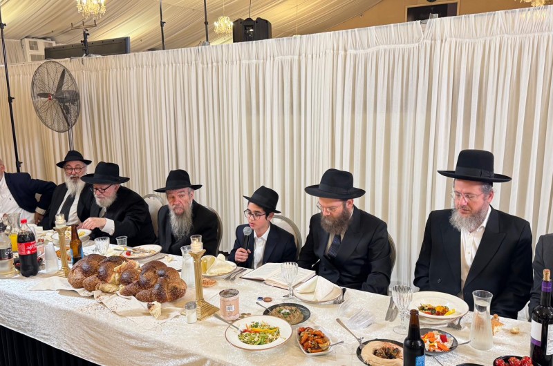 באוהל האירועים בכפר חב