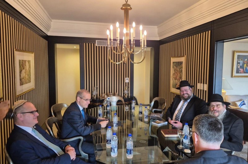 אלו הנושאים בהם דן שר החוץ עם השלוחים בארגנטינה