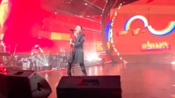 הזמר החסידי אברהם פריד מרקיד את ההמונים הערב מוצ