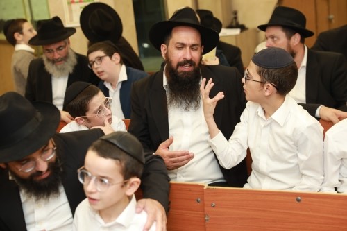 מפגן בקיאות בסיפור הגאולה בת