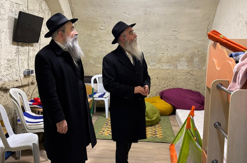 הרב אזימוב קיים ביקור מרגש בבית היתומים 'משפחה' באודסה