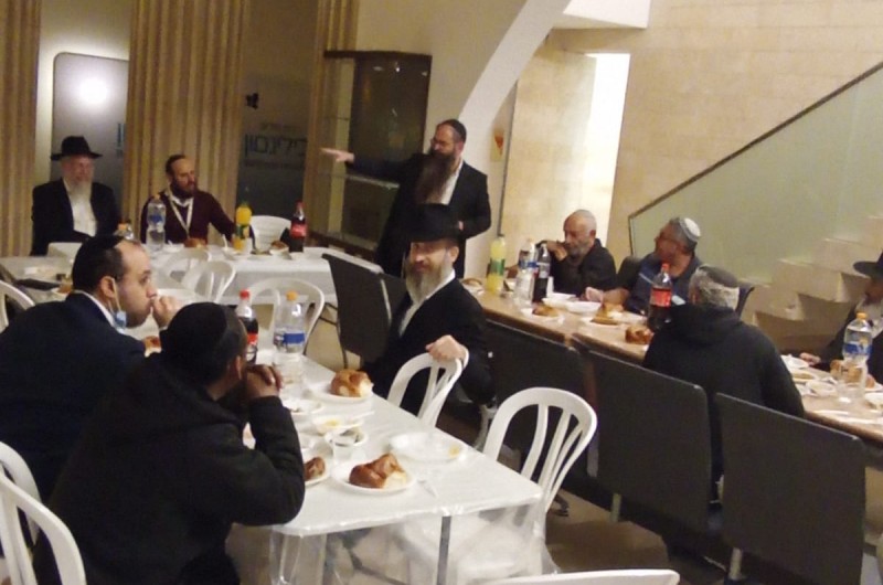 עם מאושפזים, משפחותיהם וצוות: חג הגאולה נחגג בבלינסון