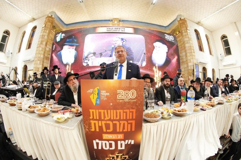 אלפים השתתפו בהתוועדות המרכזית י״ט כסלו בכפר חב