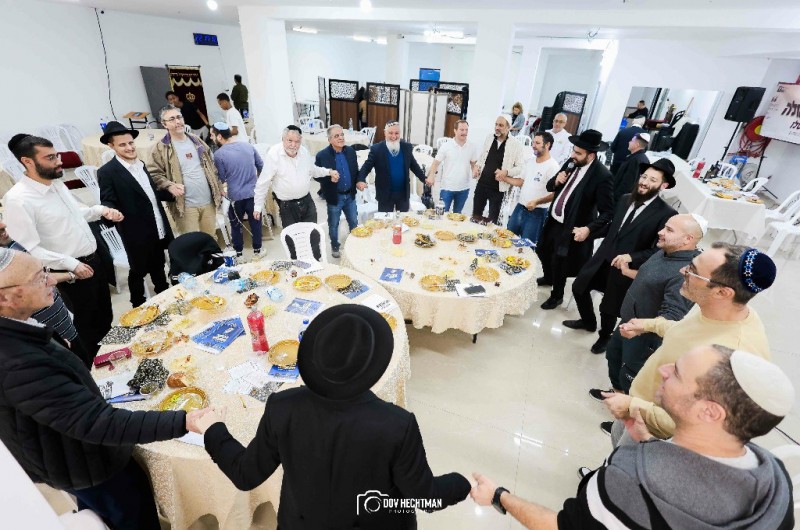 האחים שהוריהם נרצחו מפגיעת טיל קראו את הפרק של הרבי