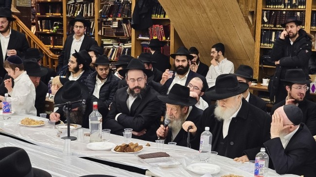 770: השיעור השבועי והתוועדות י