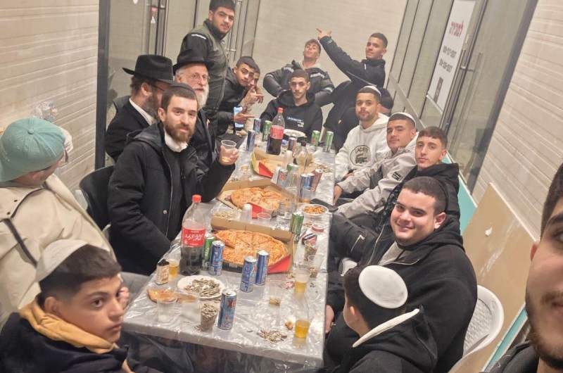 נוער ביתר התוועד עם השליח הרב יעקב טורנהיים