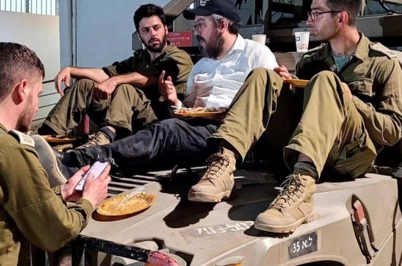 העניק את חייו לקירוב ולאחדות: הרב אלי שלאנגר הי