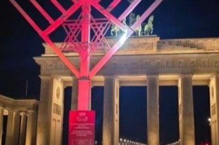ברלין נערכת לחנוכה עם מפגן יהודי חסר תקדים | הפרטים