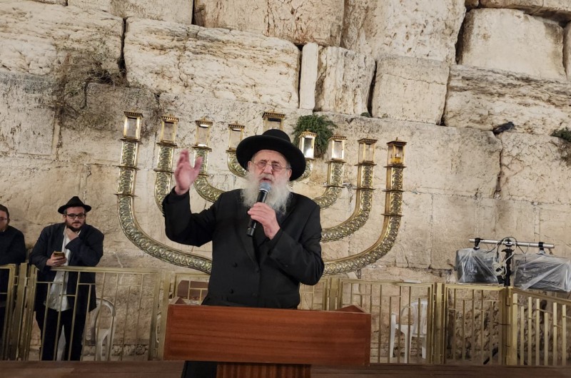 מסר לאוסטרליה: 'חנוכה לייב' מרחבת הכותל המערבי