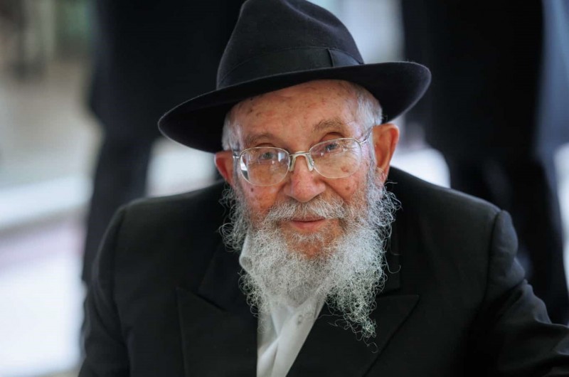 זמני ניחום האבלים וזמני התפילות בבית משפחת סלפושניק