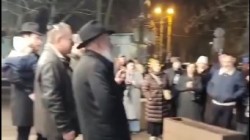 הדלקת נר רביעי של חנוכה בבית חב