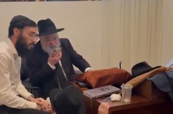 ראש הממשלה חייג לחזק את שלוחי חב