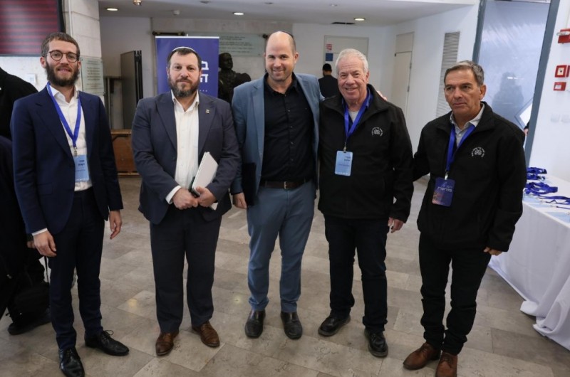 ״רגע של חכמה״: חיבור למורשת בהובלת החב״דניק חוני יקונט