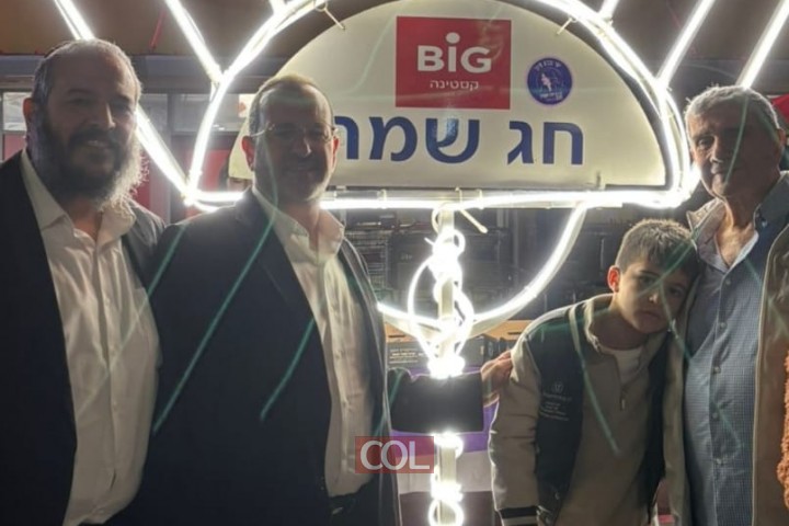 הדלקת חנוכייה במרכז ביג קסטינה ע