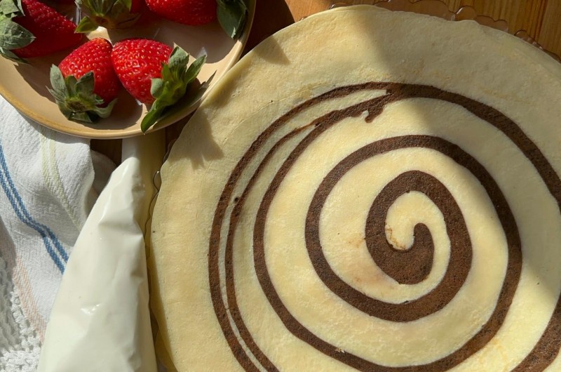 פינוק מתוק: קרפ צרפתי עם טוויסט קטן שמרים את כל המנה