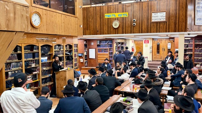 הוקדם בגלל 'ניטל': המשפיע ממגדל העמק עיין עם ה'קבוצה'