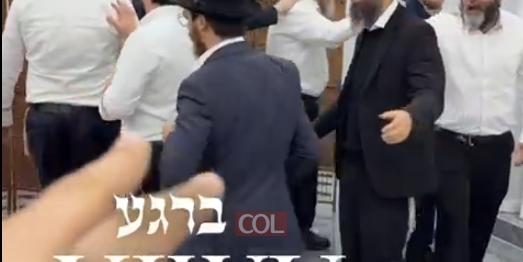 דודי קפלר והשליח הרב שלומי טביב מטיוואן - כבר בסין. כאן זה ליל ניטל, והשלוחים רוקדים, שמחים וממשיכים בשליחות עם הרבה חיות.