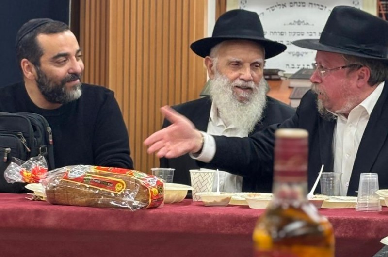 התוועדות ה׳ טבת ברמת אביב עם הרב זושא וולף מכפר חב