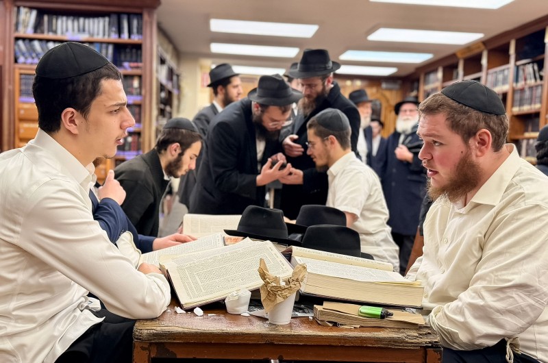 הסדרים ב'קבוצה', התוועדות ה' טבת: הגלריה השבועית מ-770 