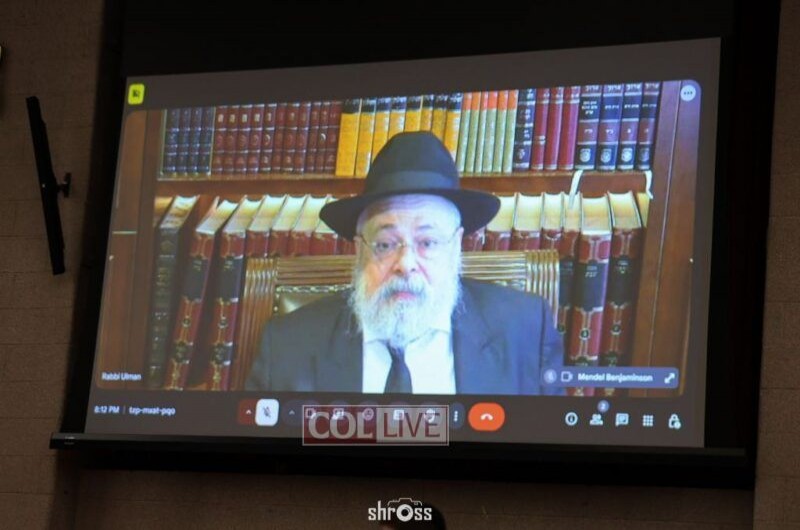 בשיחת 'זום' מעבר לאוקיינוס: הרב יהורם אולמן מסידני שבאוסטרליה, שחתנו - הרב אלי שלאנגר הי