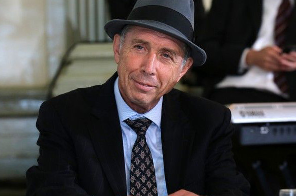 בעקבות ניתוח: משפחתו של ד