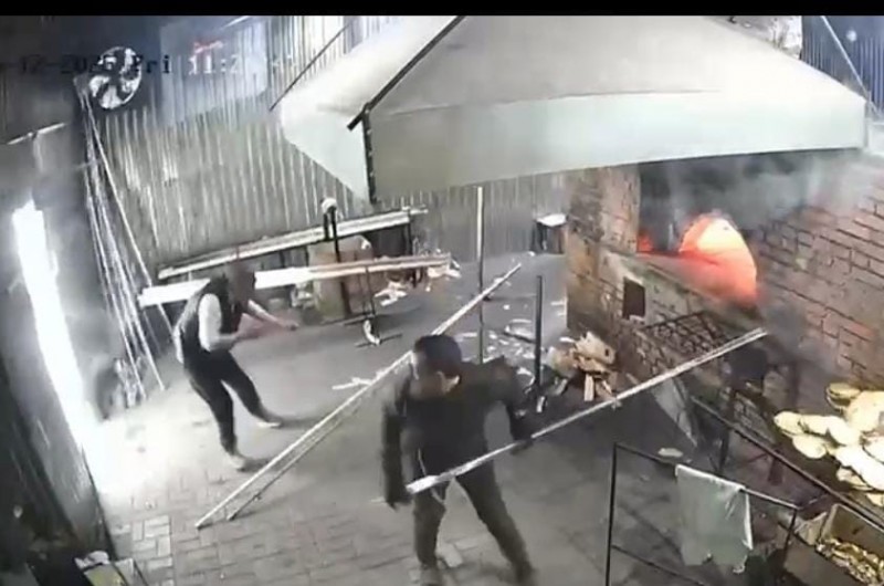 טיל נפל ליד המאפייה באוקראינה שאופה מצות לשלוחים